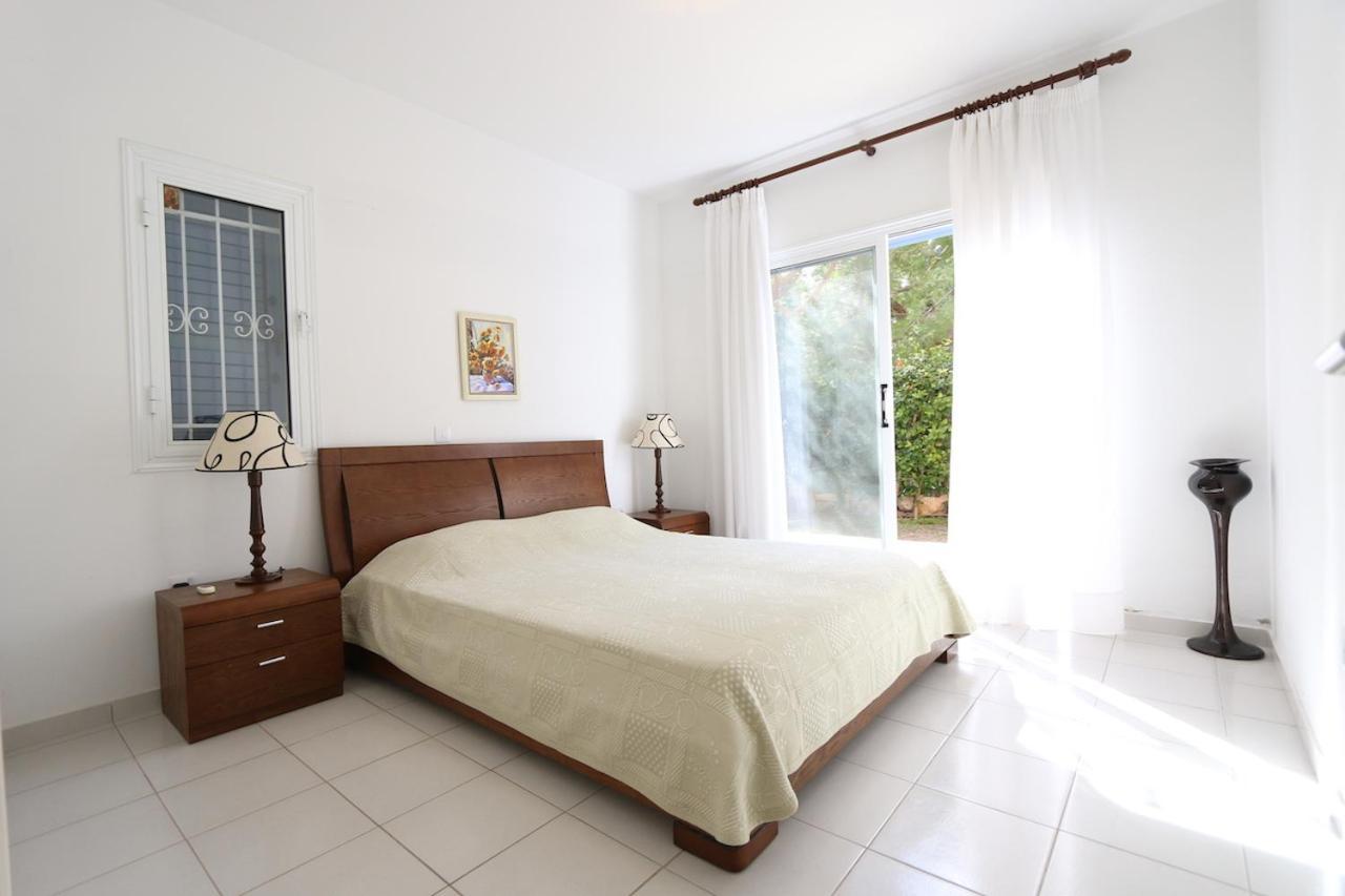 Victor Apartment Paphos Exterior foto