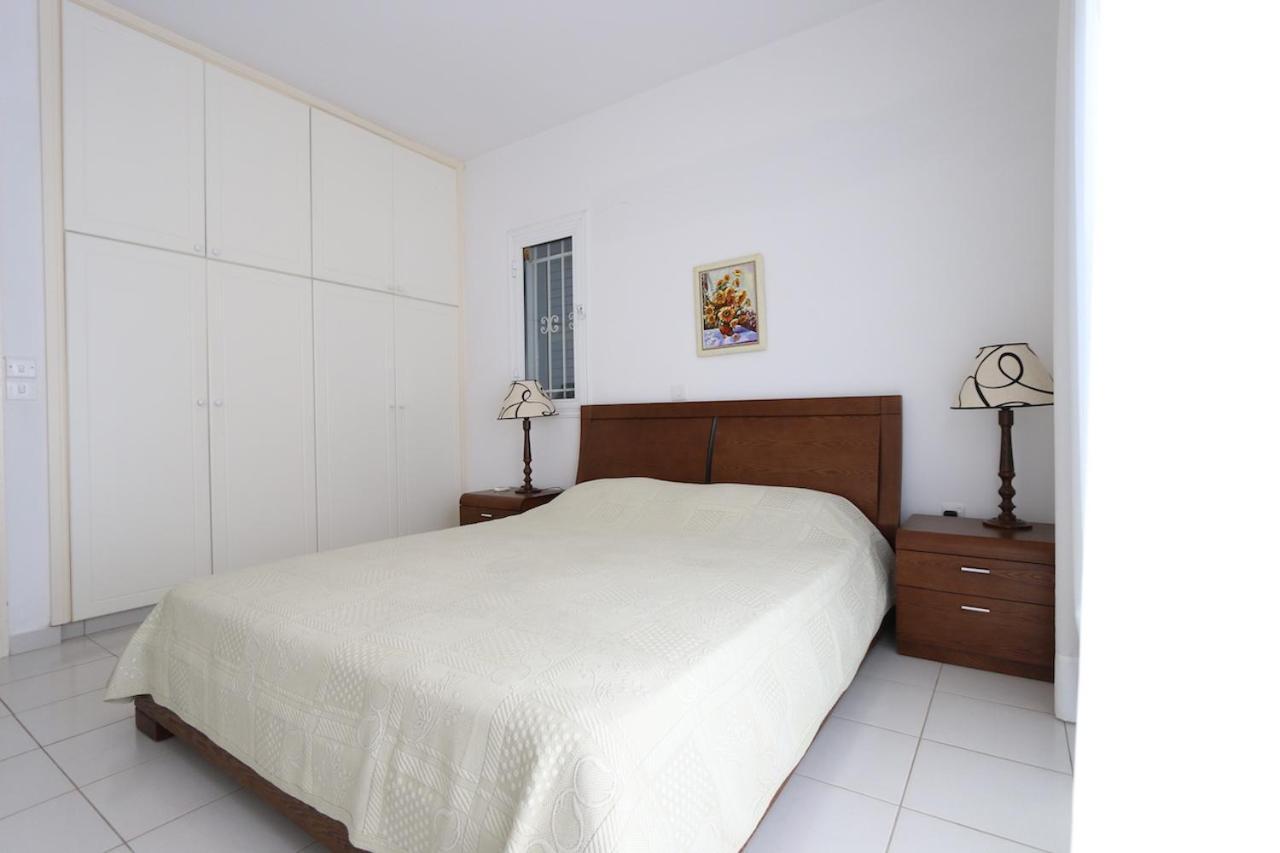 Victor Apartment Paphos Exterior foto