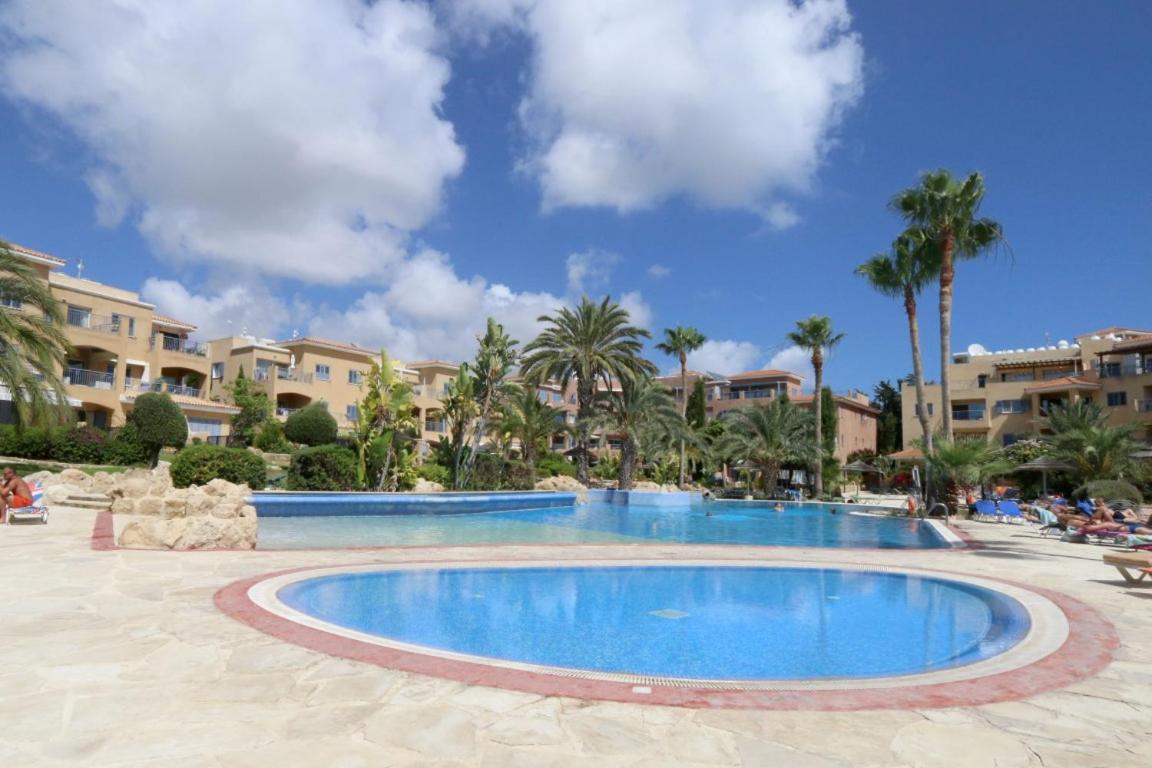 Victor Apartment Paphos Exterior foto